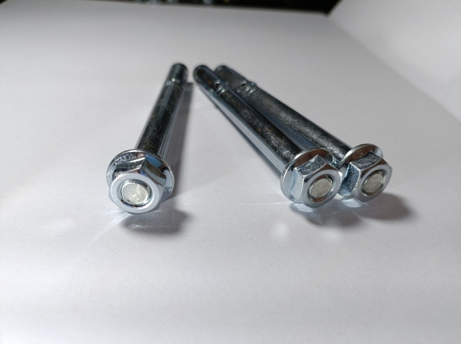 انکر بولت HSA